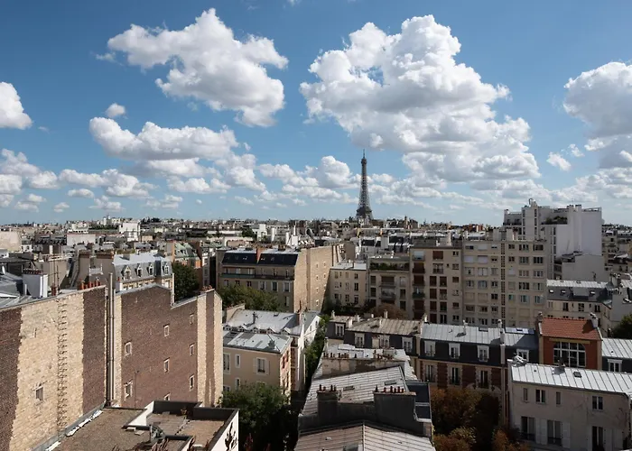 Stunning View On Eiffel Tower With Balcony Apartamento *