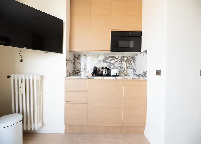 Stunning View On Eiffel Tower With Balcony Apartamento *