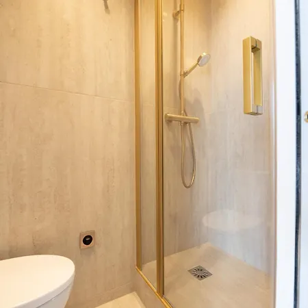 Stunning View On Eiffel Tower With Balcony Apartamento Paris